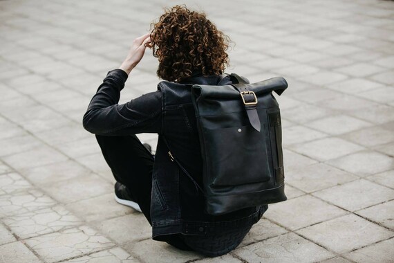 Roll top backpack Black leather