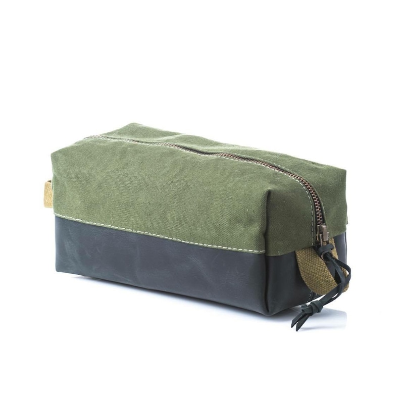 Dopp kit made of military canvas and leather Pouch Toiletry bag Vintage Dopp kit Birthday gift Groomsmen gift idea Free personalization