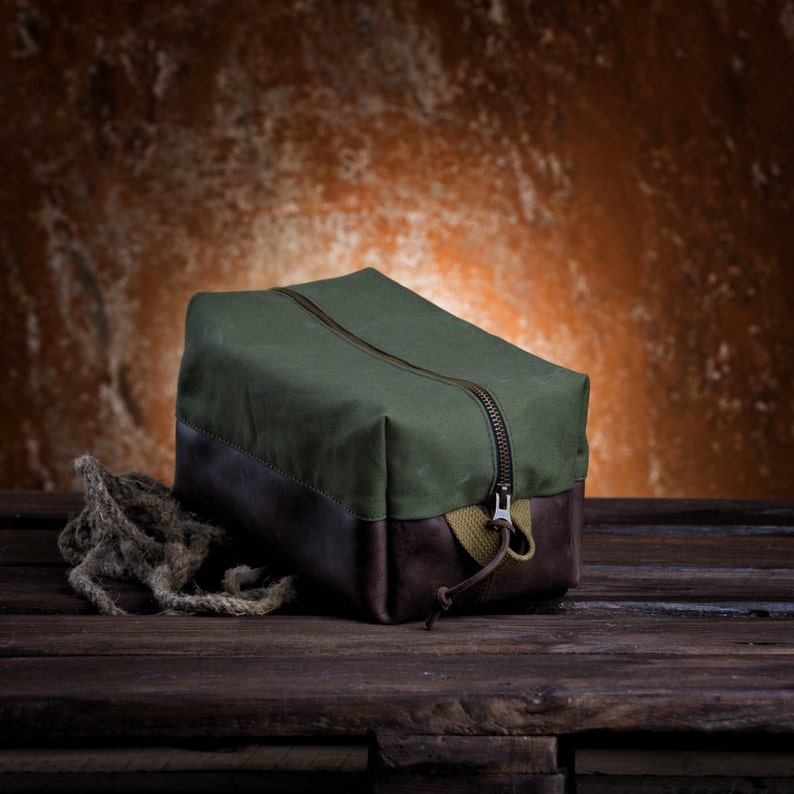 Dopp kit made of military canvas and leather Pouch Toiletry bag Vintage Dopp kit Birthday gift Groomsmen gift idea Free personalization