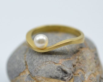 Dainty Pearl Ring Solid 18k Gold Ring Stacking Pearl Ring Wave Gold Ring Tiny Pearl Gold Ring Bridesmaid Gold Ring Delicate Stone Ring