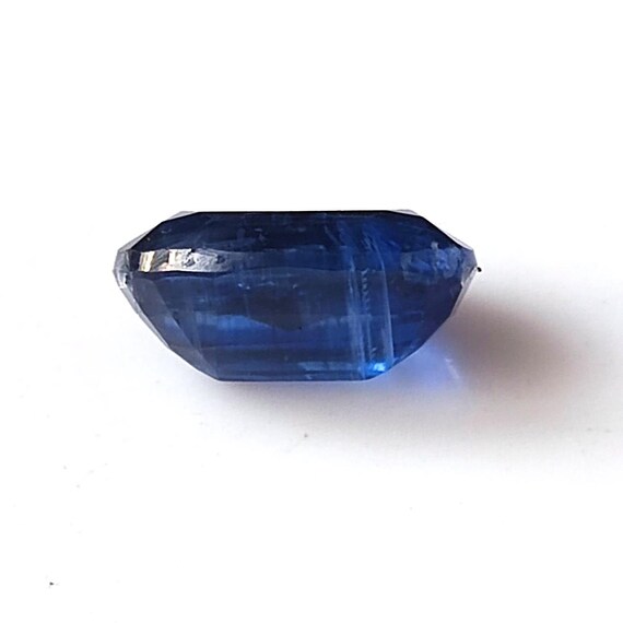 4.10 Carat Oval Blue Kyanite Gemstone: Faceted Untreated Kyanite