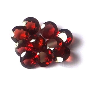 10 Pieces AAA+ 7X7 MM Round Shape Natural Faceted Mozambique Red Garnet Untreated Facet Cut Red Garnet Loose Gemstone Wholesale Lot
