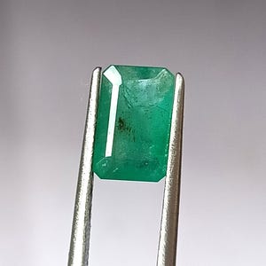 1.90 Carat Natural Zambian Emerald 6.1X9.7 MM Rectangle Shape Emerald Faceted Cut Emerald Untreated Emerald Green Emerald Loose Gemstone