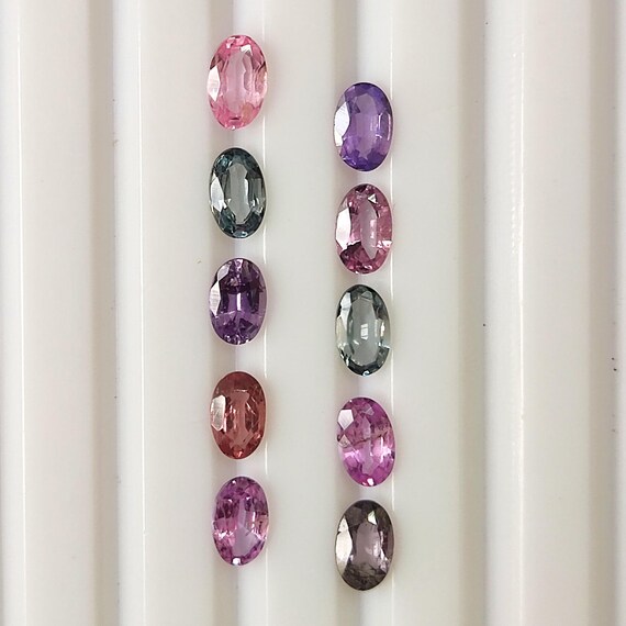 Spinelle Naturel Ovale Facetté 12,1x8,8 Mm - 3,92 Carats, Provenance Birmanie, Non Traité, Qualité Excellente