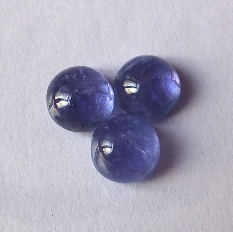 3 Pieces 8X8 MM Round Shape Natural Blue Tanzanite Cabochon Cut Calibrated Loose Gemstone Wholesale Lot For Jewellery