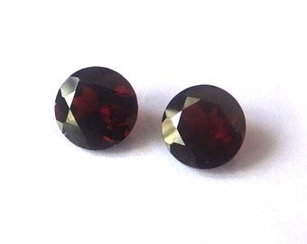2 AAA Mozambique Red Garnet Gemstones: 7x7mm Faceted Round Cut Natural Untreated
