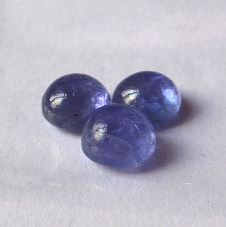 3 Pieces 8X8 MM Round Shape Natural Blue Tanzanite Cabochon Cut Calibrated Loose Gemstone Wholesale Lot For Jewellery