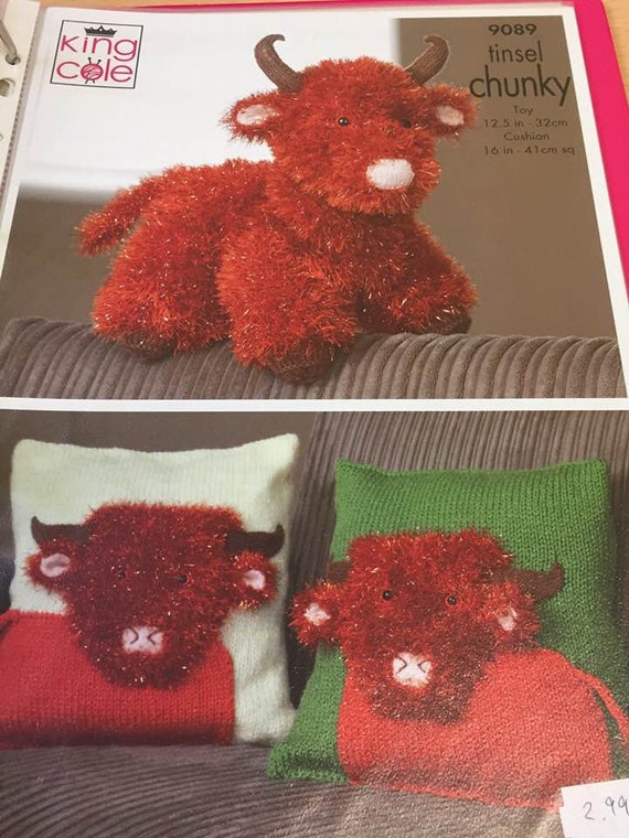 KNITTING PATTERN Highland Cow Soft Toy and Cushion//Pillow Tinsel King Cole 9089