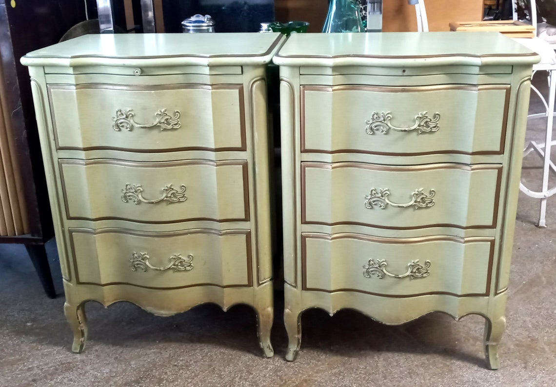 SOLD Pair French Style Dixon Powdermaker Orleans Collection | Etsy