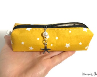 Porta trucchi - Astuccio Scuola - Pencil Case - Portatutto giallo con stelle bianche - apertura 15 cm