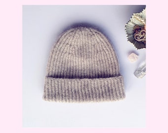 MOHAIR GALORE beanie Strikkeopskrift (pdf)- DK (danish)