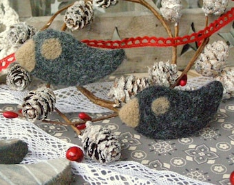 Bird Brooch Felt Jewelry Small Gift - Gray needle felted pin contemporary design rustik scandinavian