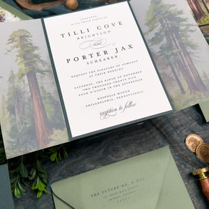 Sequoia Tree Wedding Invitation Suite: Green Forest, Vellum Jacket afbeelding 4