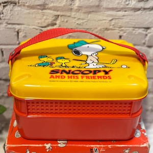 Snoopy and His Friends Picnic Box with Handle Peanuts Characters Retro Lunch Box Stackable Case Made in Japan