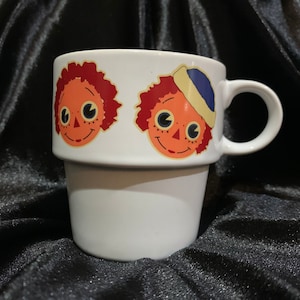 1994 Raggedy Ann & Andy Mug