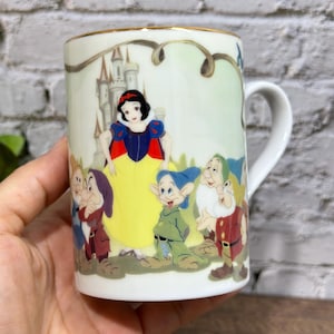 Vintage Snow White Gold Rim Mug, Seven Dwarfs Castle Scene, Sony Creative Products Japan