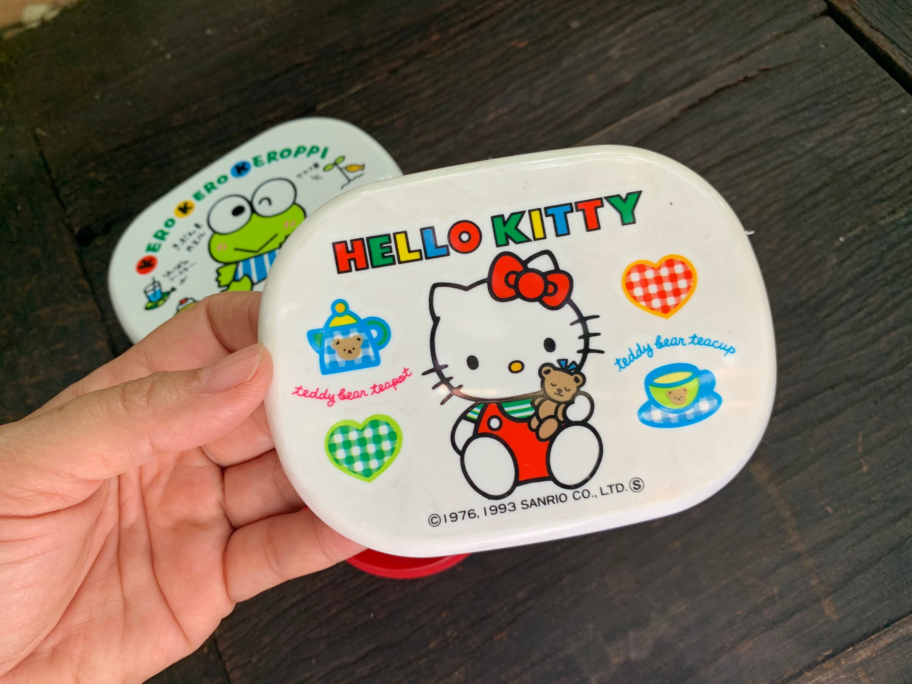 Hello Kitty Cafe Tin Lunch Box with Pin - Sanrio – Mary Bear