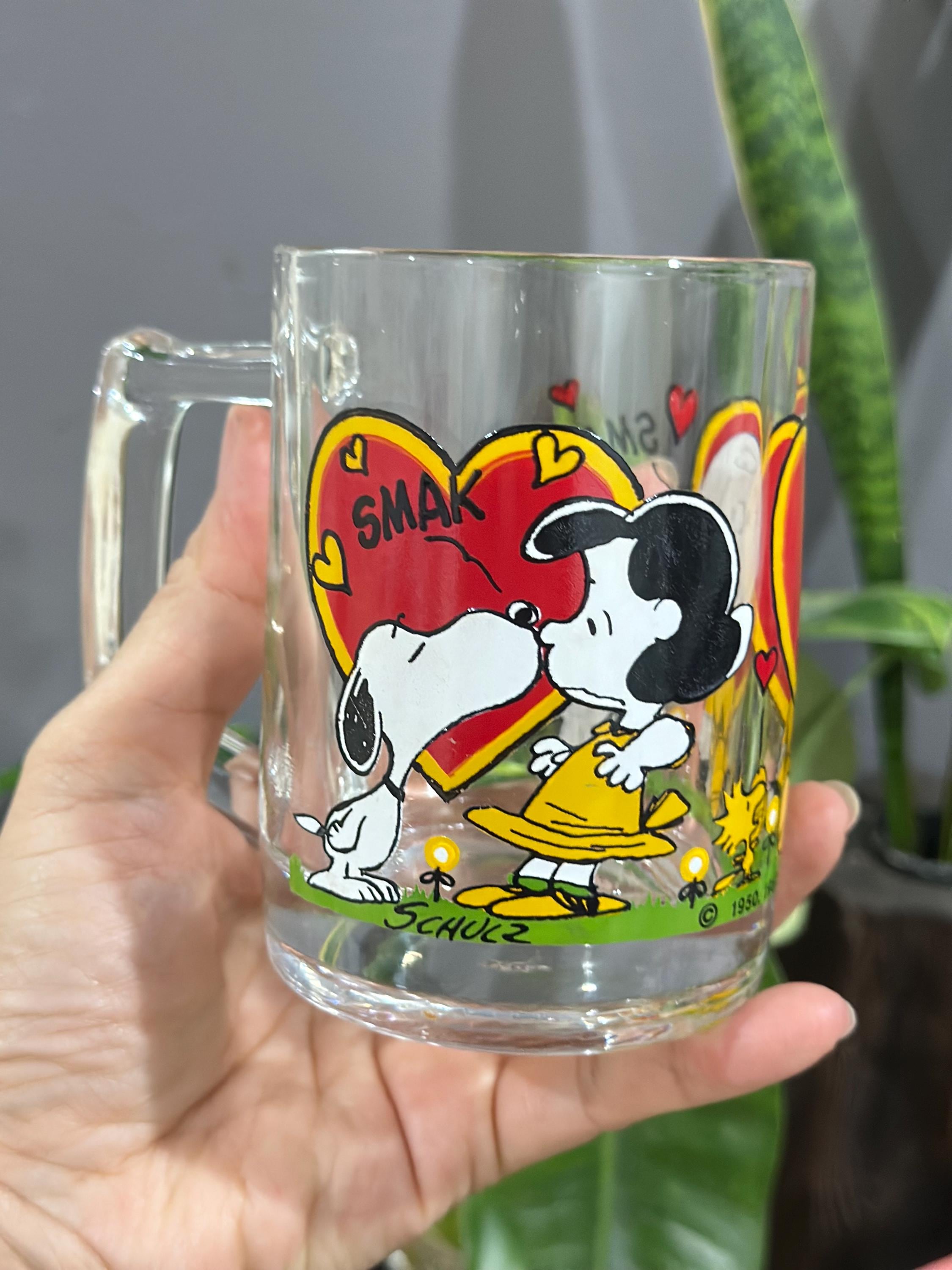 1965 Snoopy Glass - Etsy Canada