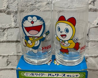 Szklanka do herbaty z anime Doraemon i Doremi z Japonii z lat 90.