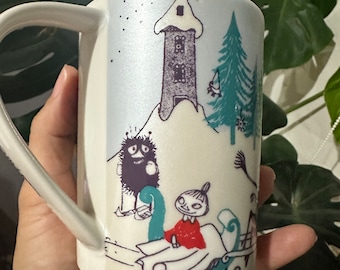 Taza de cerámica vintage de los Moomin: Escena invernal