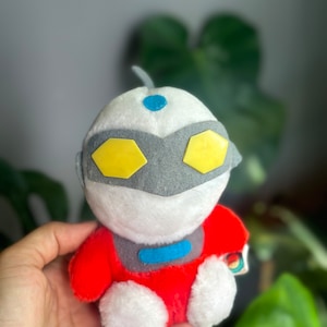 1991 Ultra Seven 2 Ultraman stuffed Plush Doll