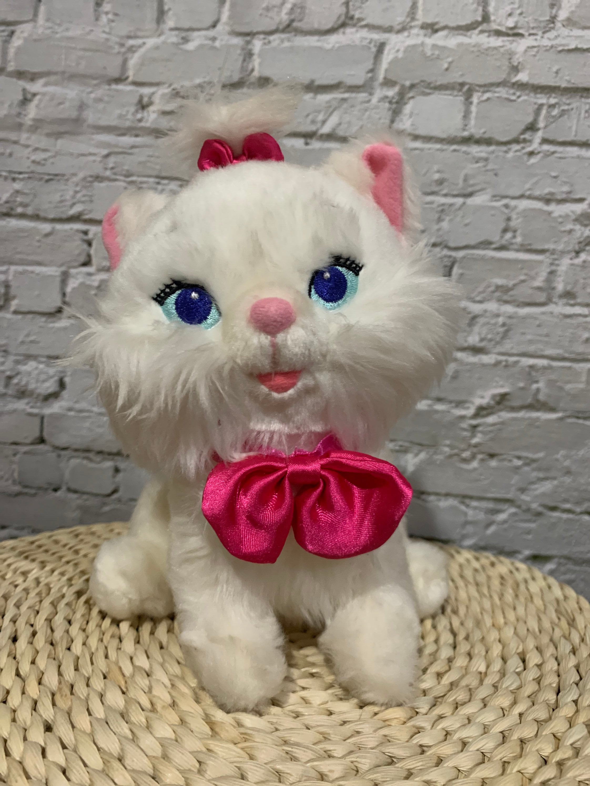 disney marie cat plush toy