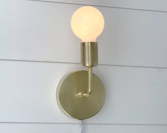 Plug in wall sconce • Roy • Dimmable bedside lamp • Home office lamp