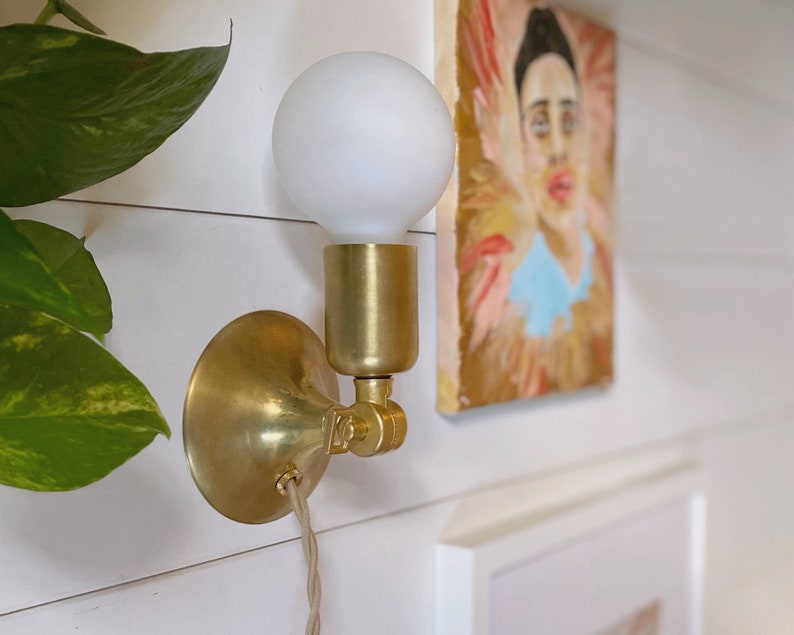 Wall Accent Lamp \u2022\u00a0Lucy \u2022\u00a0Plug in wall sconce
