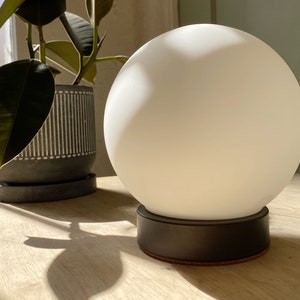 Silver Globe Table Lamp Touch Sensor Dimming Bedside Lamp Hand Blown Glass Orb Minimalist Home Decor Lighting Matte Black