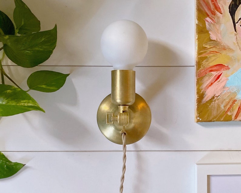 Wall Accent Lamp \u2022\u00a0Lucy \u2022\u00a0Plug in wall sconce