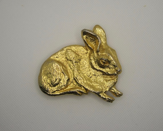 Mimi Di N Gold Tone Cat Belt Buckle Interlocking 1973 Stamped 1973 Mimi di N gold plated rabbit buckle, oversized - Gem main image 3