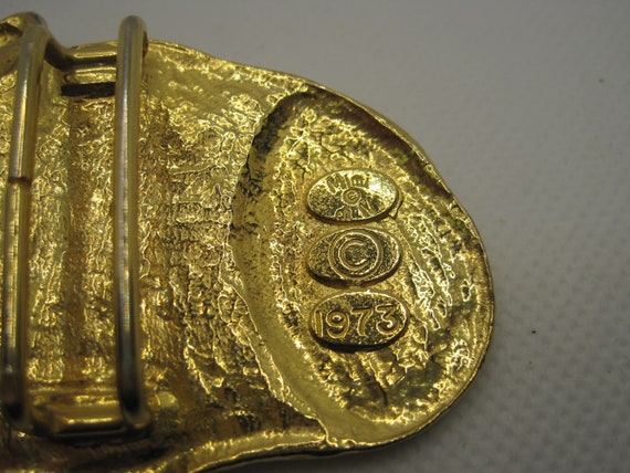 1973 Mimi di N gold plated rabbit buckle, oversized - Gem display picture 2
