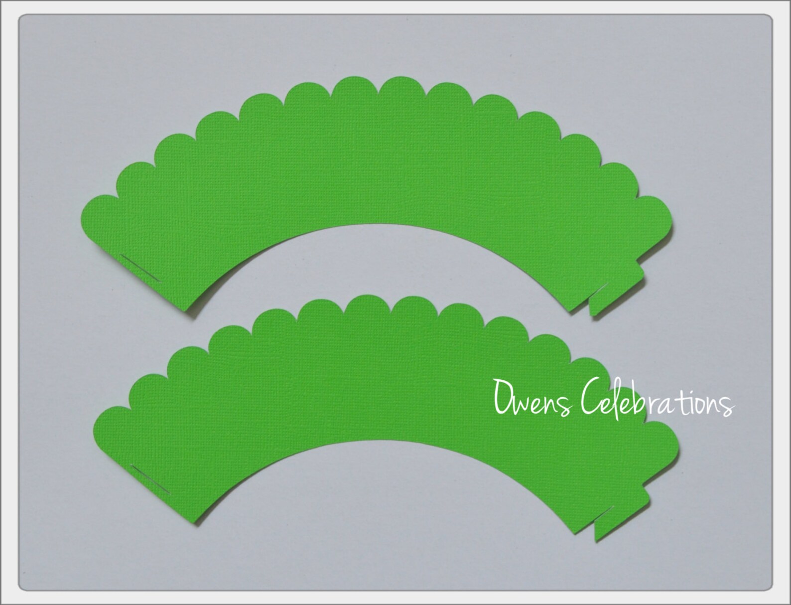 Lime Green Cupcake Wrappers With Scalloped Edge Green Cupcake Etsy
