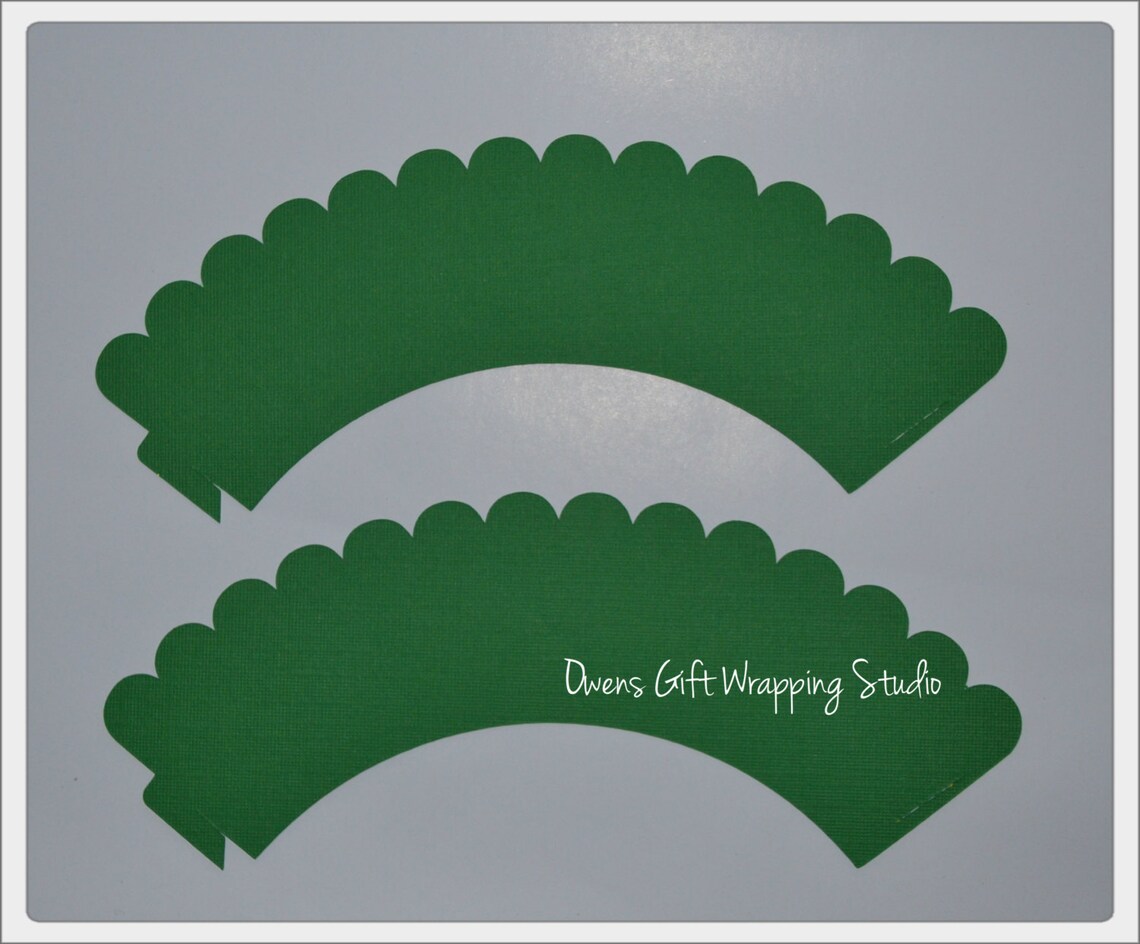 Green Cupcake Wrappers With Scalloped Edge Green Party Etsy