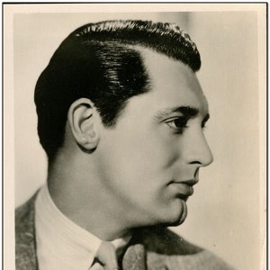 CARY GRANT - Carte postale originale française 3,5 x 5,5 Real Photo (RPCC) - Années 1950