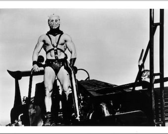 ROAD WARRIOR - 1981 - 8x10 Glossy Still Photo #2 - Reproduction - Kjell Nilsson