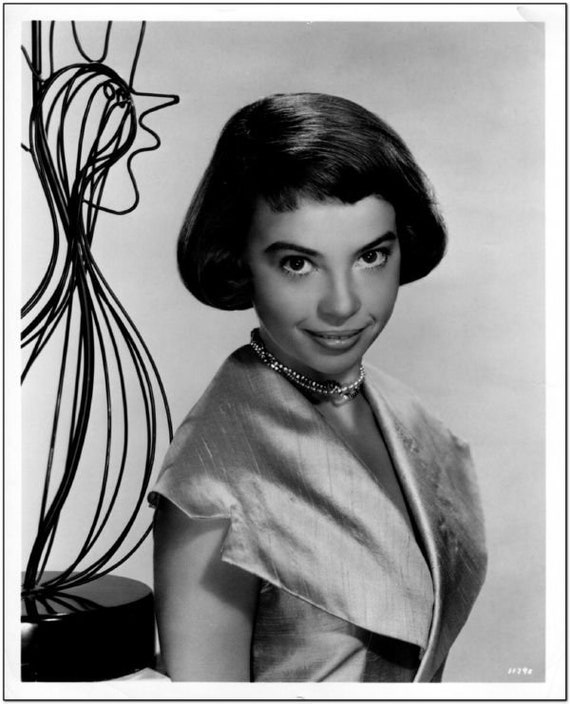 Caron hot leslie Leslie Caron