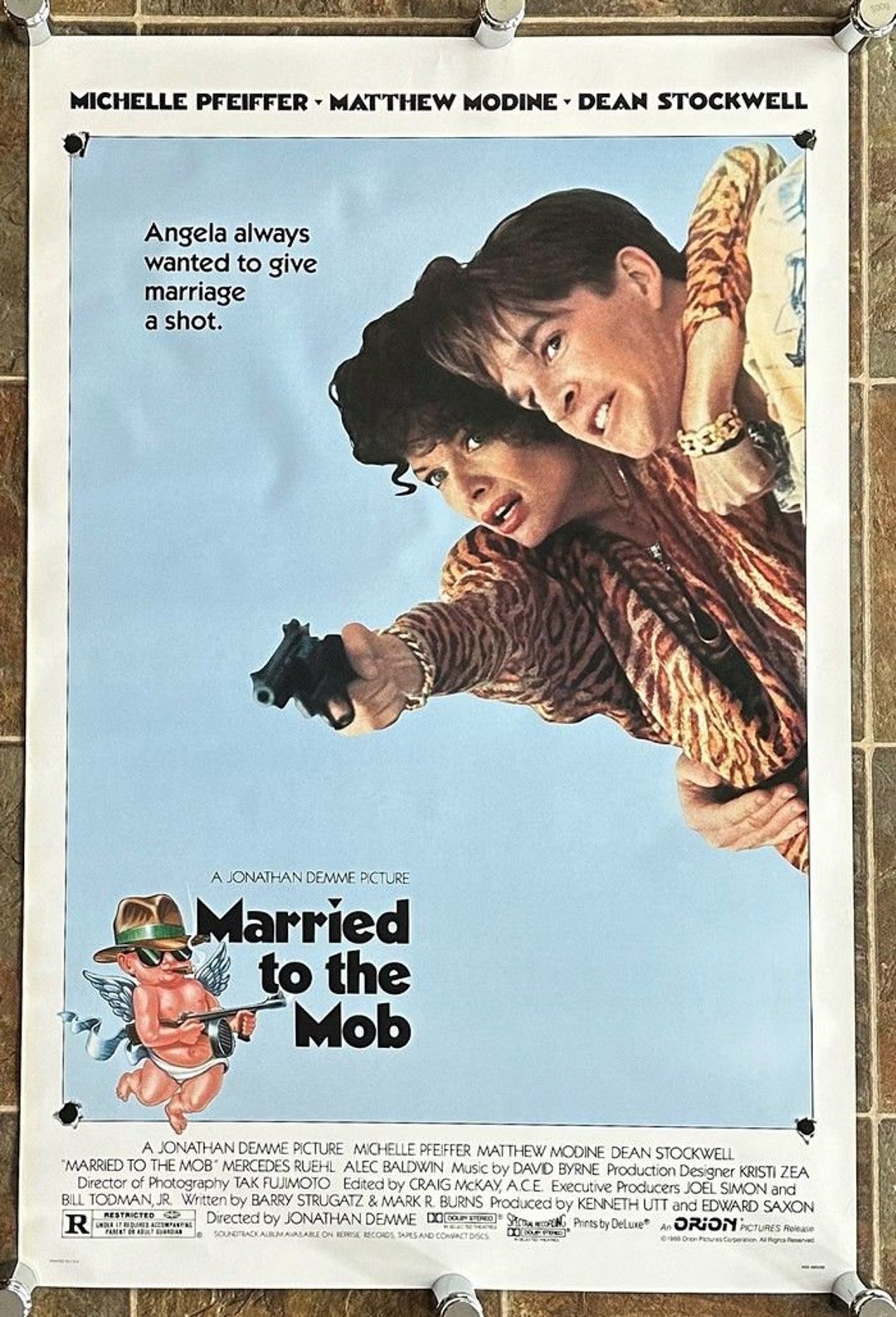 Married to the Mob - 1988 - Original ROLLED 27x41 Movie Poster Married to the Mob - 1988 - Original ROLLED 27x41 Movie Poster