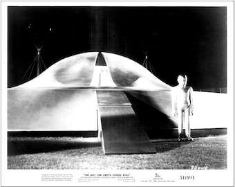 Day The Earth Stood Still - 1951- 3 (Three) Original 8x10 Glossy Photos - Michael Rennie, Patricia Neal - Probably 80's Re-release