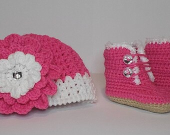 Pink & White Crochet Baby Hat and Booties Set – Sparkly Flower Detail (6–9 Months)