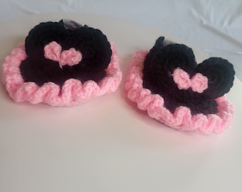 Handmade Crochet Minnie-Inspired Baby Girl Shoes – 3-6 Months – Pink and Black – Soft & Adorable