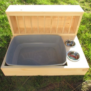 Medium w/ Side Bowls - Hop Box: Rabbit Bunny Hay Feeder and Litter Pan Combo