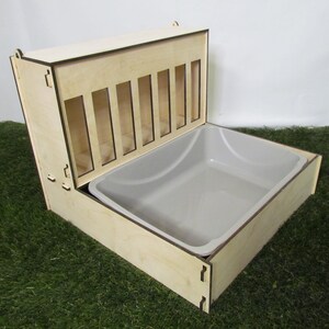 Pequeno - Hop Box 2.0 Bunny Hay Feeder e Litter Pan Combo