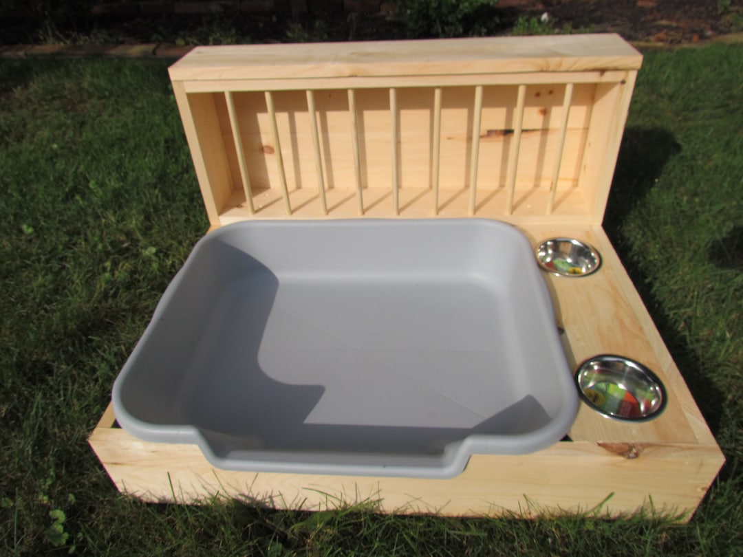 Large EZ Entry 2.0 W/ Side Bowls Hop Box Rabbit Bunny Easy Entry Hay