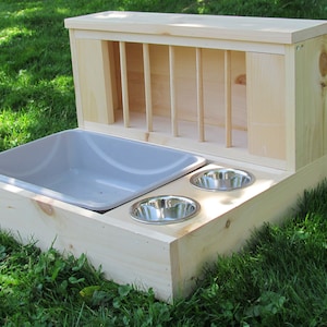 Small w/ Side Bowls - Hop Box: Rabbit Bunny Hay Feeder and Litter Pan Combo