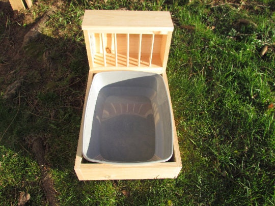 Medium Vertical Hop Box: Rabbit Bunny Hay Feeder and Litter - Etsy
