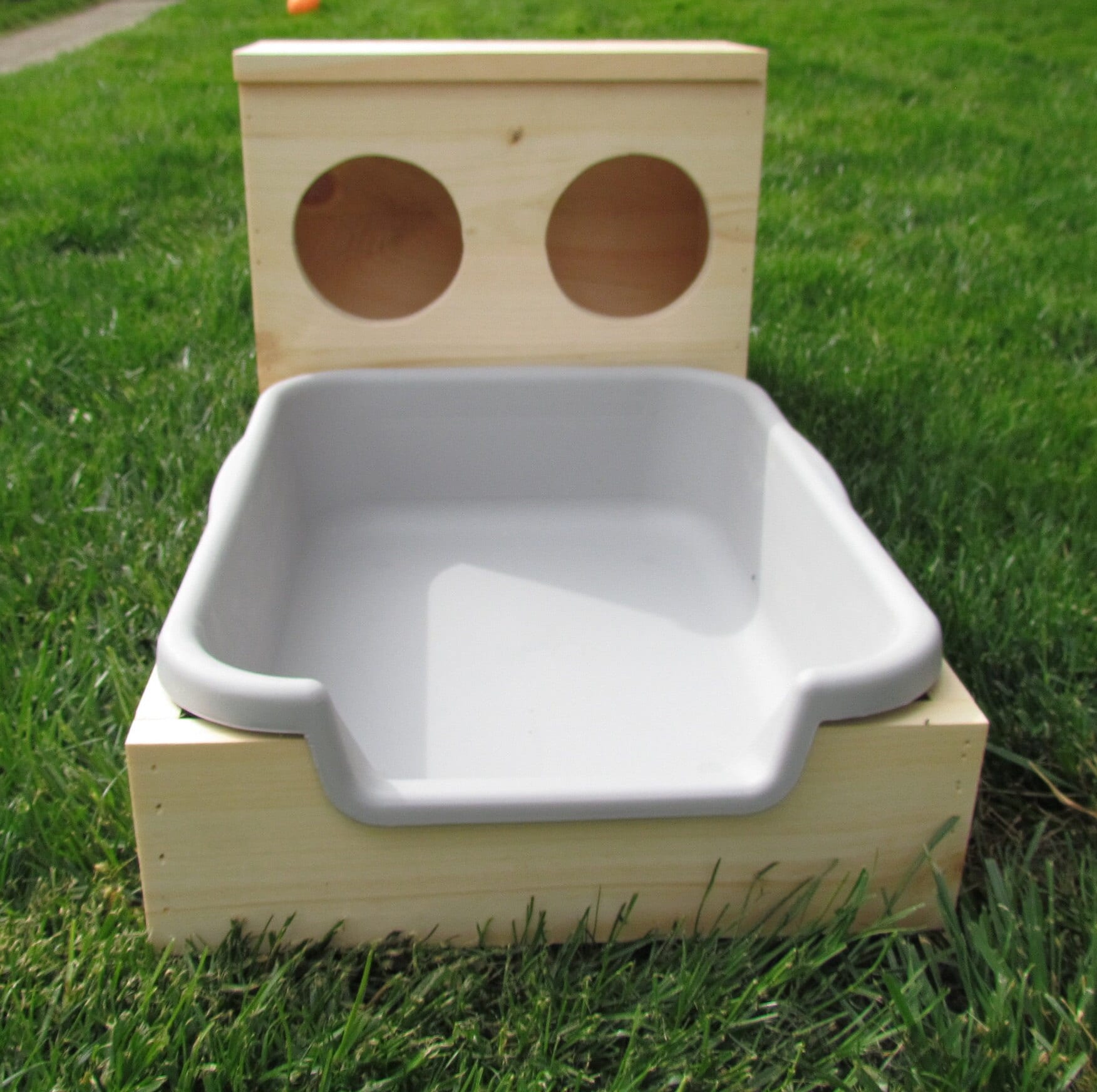 Small Vertical EZ Entry - Hop Box: Rabbit Bunny Easy Entry Hay Feeder ...