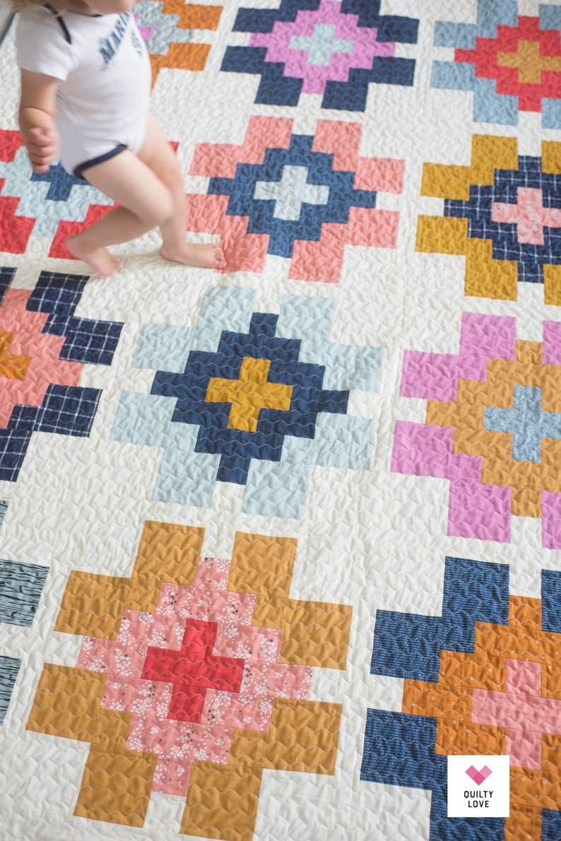 Glowing PDF Quilt Pattern/ Fat Quarter Quilt Pattern/ Modern Quilt ...