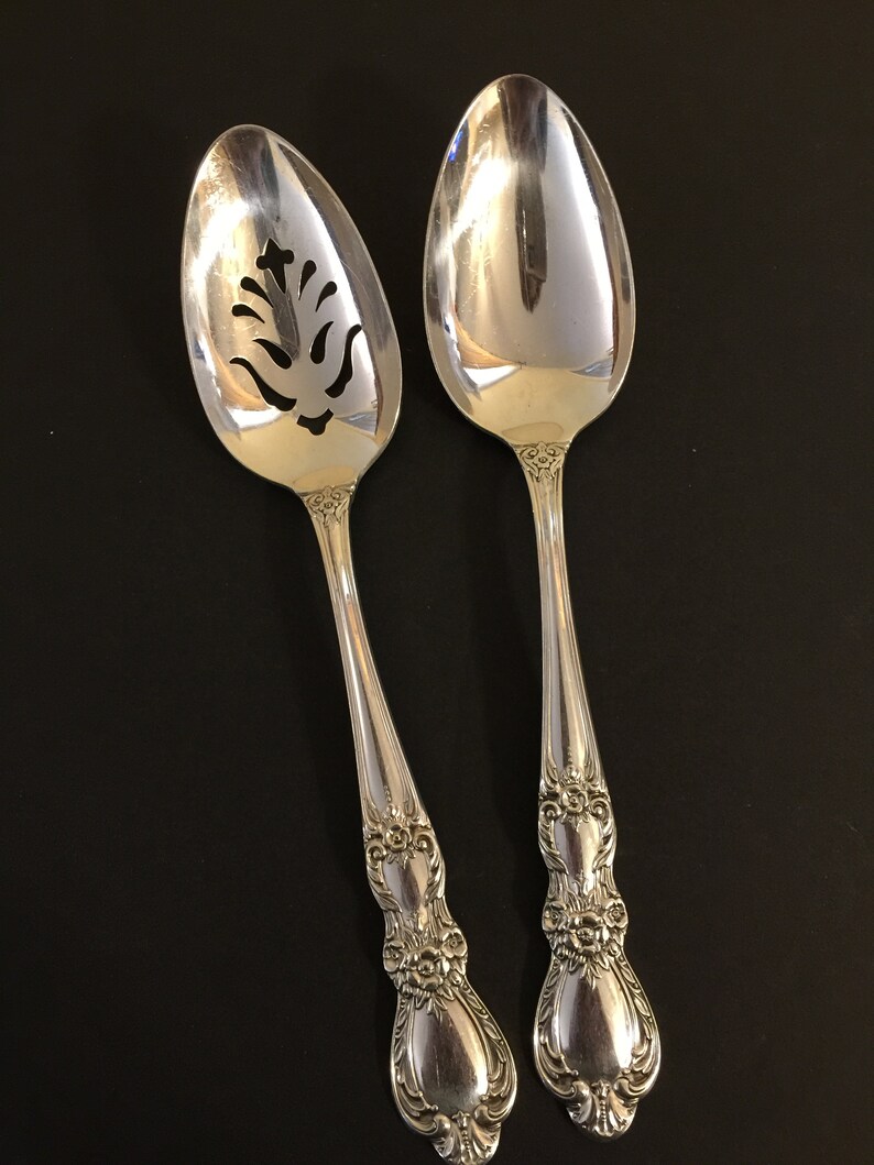 HERITAGE TEASPOON SET OF 4 BY 1847 ROGERS BROS