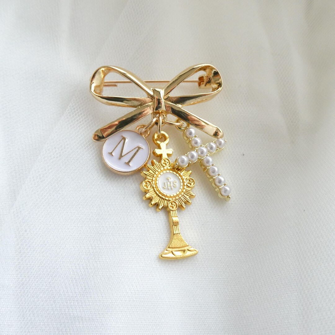 First Communion Brooch Personalized First Communion Brooch – Gold Monstrance Charm, Bow, Cross ...